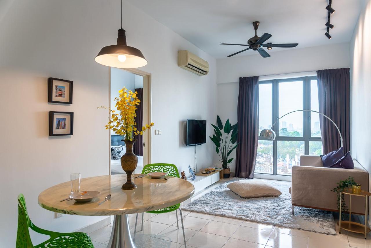 Tropics Apartment Petaling Jaya