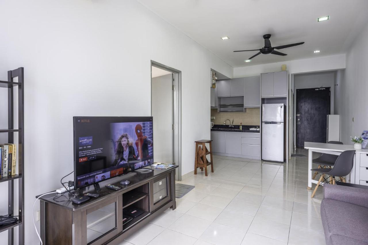 Tropics Apartment *