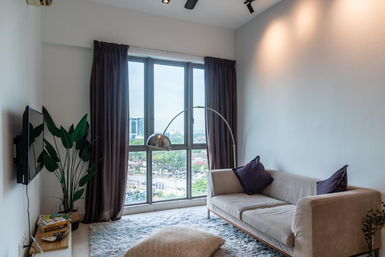 Tropics Apartment Petaling Jaya