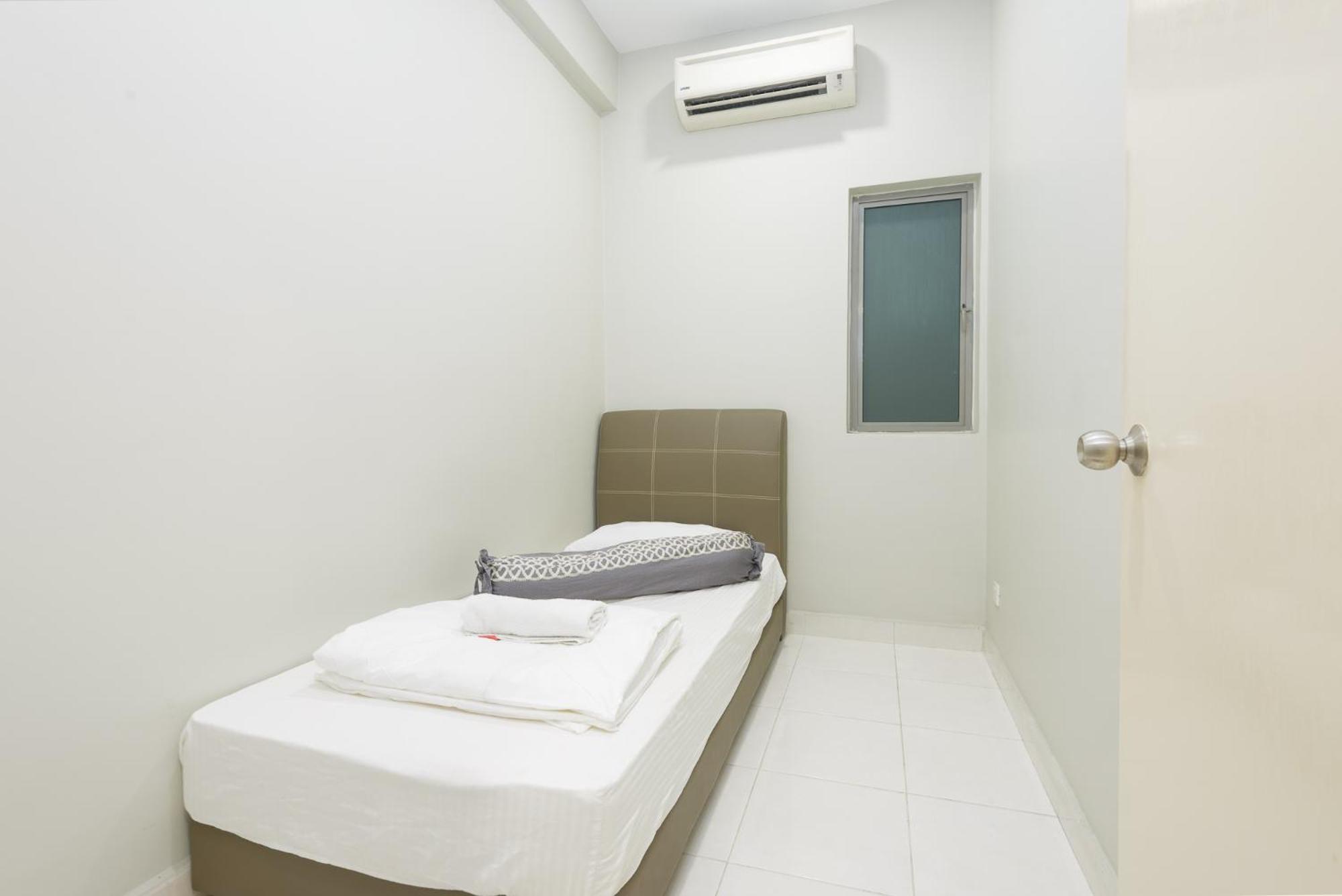 Tropics Apartment Petaling Jaya
