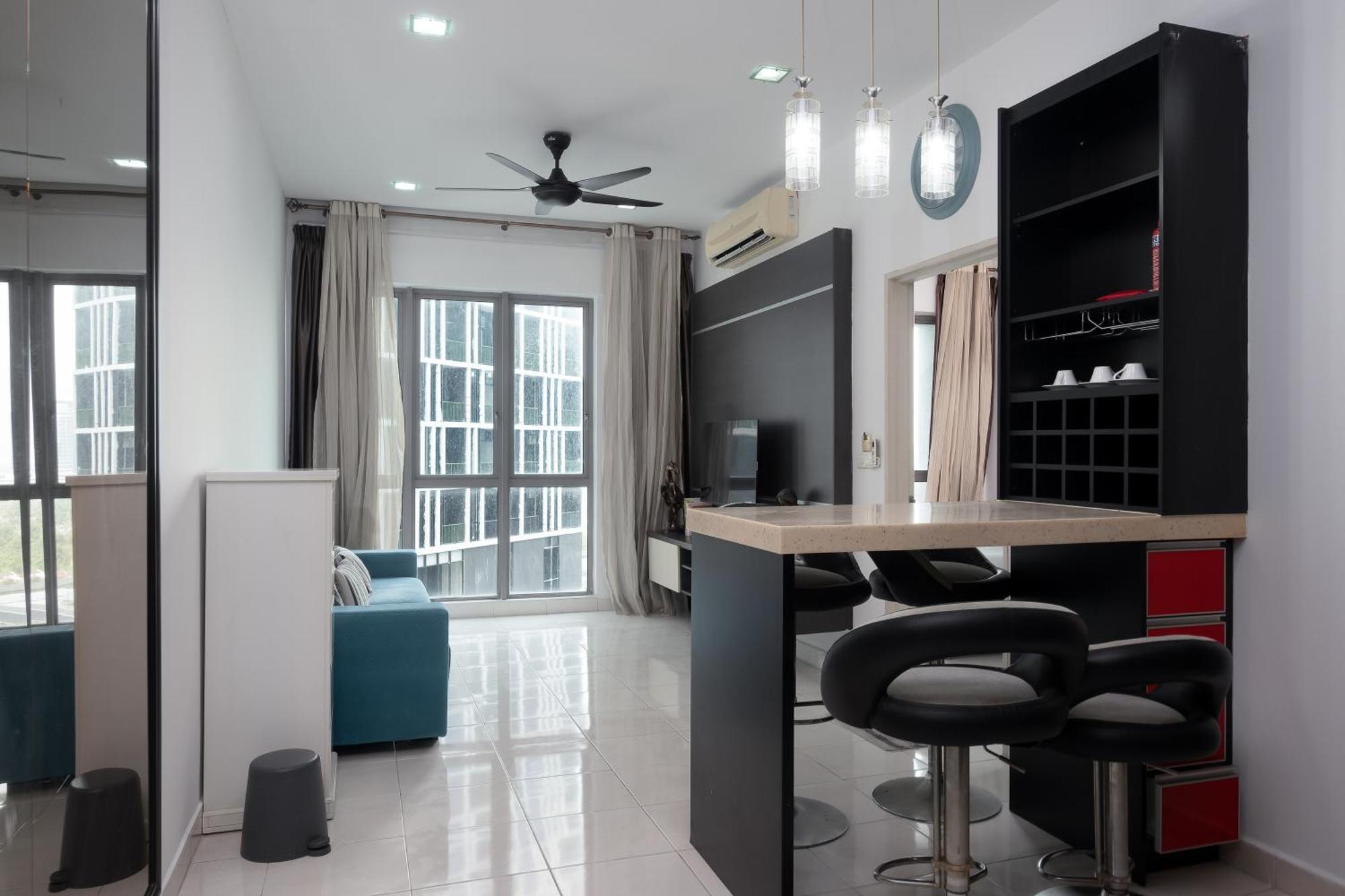 Tropics Apartment Petaling Jaya